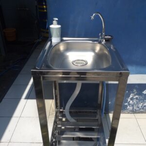 Kitchen Sink 3 Person Stainless