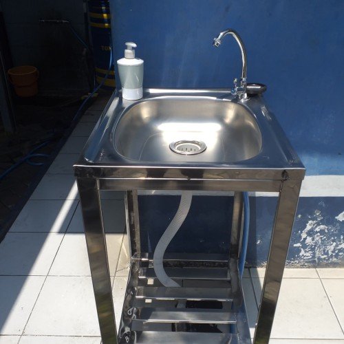 Kitchen Sink 3 Person Stainless Hi-Grade Custom: Solusi Ideal untuk Dapur Komersial Anda