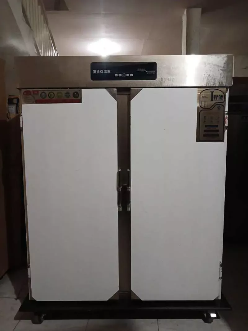 Food Warmer Trolley Rumah Sakit: Solusi Efisien dan Higienis untuk Penyajian Makanan Hangat