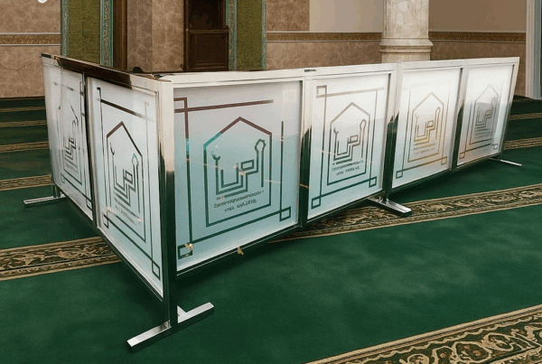Pembatas masjid stainless 3 panel dengan acrylic motif islami