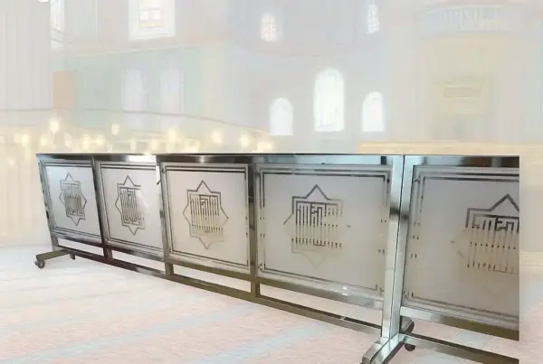 pembatas masjid